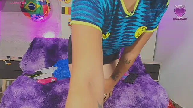 Snapshot of Nyra_Queen chatting on July 8, 2026, 3:11 am Nyra Queen online show from July 8, 2026, 3:11 am