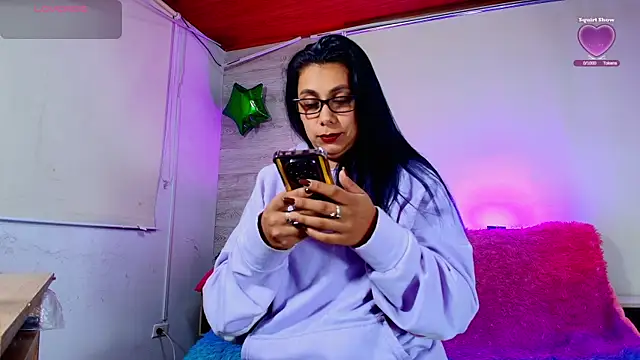 Snapshot of Nyra_Queen chatting on July 26, 2026, 4:53 am Nyra Queen online show from July 26, 2026, 4:53 am