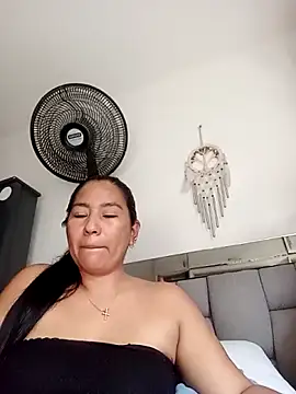 Angelsashaa07 online show from May 15, 2026, 9:11 pm