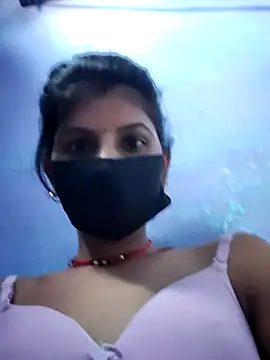 Snapshot of RUHI_1143 chatting on June 3, 2026, 8:39 am RUHI 1143 online show from June 3, 2026, 8:39 am