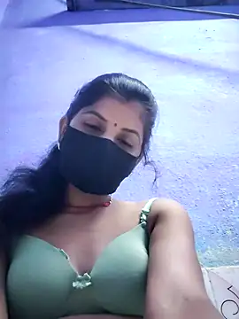 Snapshot of RUHI_1143 chatting on June 21, 2026, 5:59 pm RUHI 1143 online show from June 21, 2026, 5:59 pm