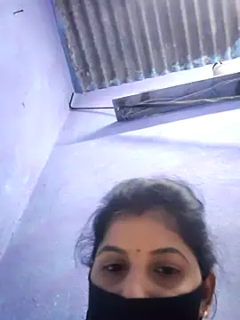 Snapshot of RUHI_1143 chatting on July 13, 2026, 8:06 am RUHI 1143 online show from July 13, 2026, 8:06 am