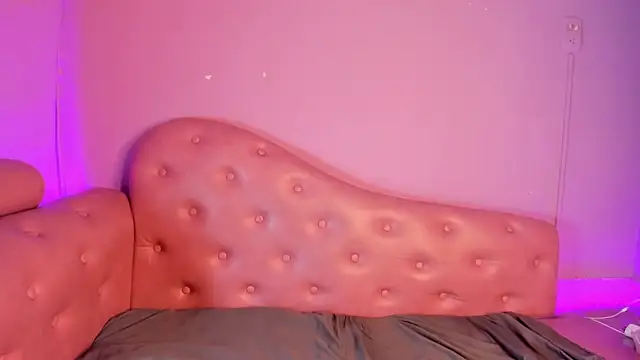 Leidy Erome1 online show from April 28, 2026, 3:44 am