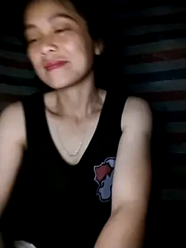 Snapshot of Onie116 chatting on May 4, 2026, 1:51 pm Onie116 online show from May 4, 2026, 1:51 pm