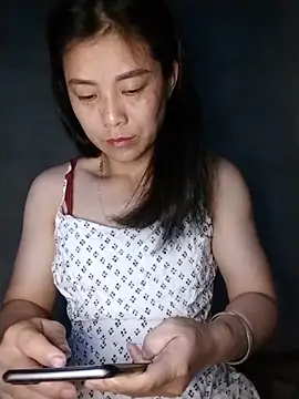 Snapshot of Onie116 chatting on June 5, 2026, 10:48 pm Onie116 online show from June 5, 2026, 10:48 pm