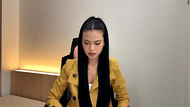 Snapshot of WynellAveritt chatting on May 2, 2026, 12:54 pm WynellAveritt online show from May 2, 2026, 12:54 pm