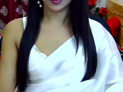 Snapshot of Alina_Nur chatting on July 11, 2026, 1:25 pm Alina Nur online show from July 11, 2026, 1:25 pm