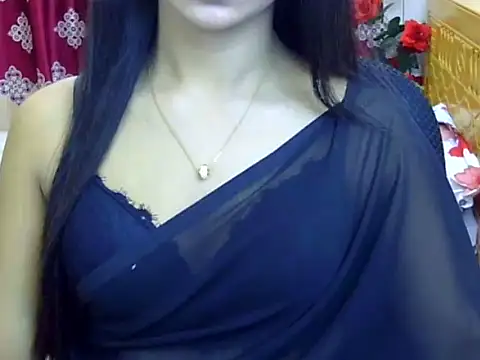 Snapshot of Alina_Nur chatting on July 17, 2026, 6:02 pm Alina Nur online show from July 17, 2026, 6:02 pm