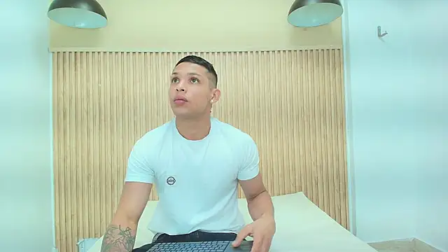 Snapshot of Brandon_Mercuri chatting on June 1, 2026, 12:40 pm Brandon Mercuri online show from June 1, 2026, 12:40 pm