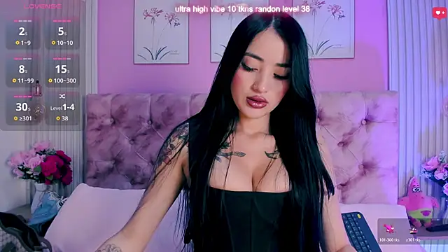 Ariana west  online show from April 25, 2026, 1:03 pm