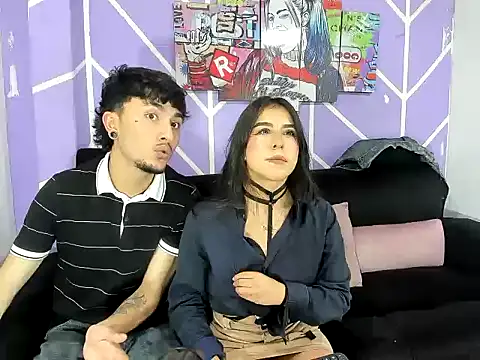 mavisss333 online show from April 26, 2026, 7:44 pm