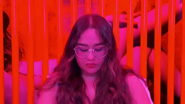 sharaa miller online show from April 28, 2026, 12:53 am