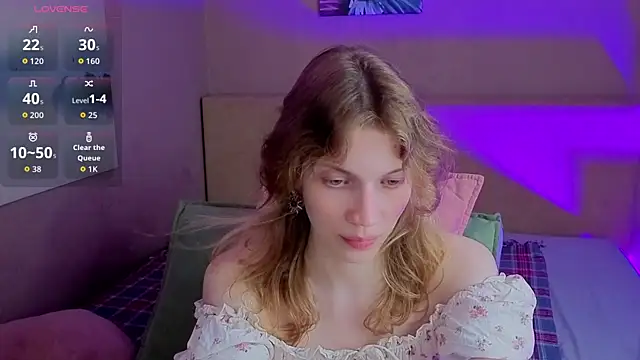 Emily Cartex online show from July 12, 2026, 5:42 am