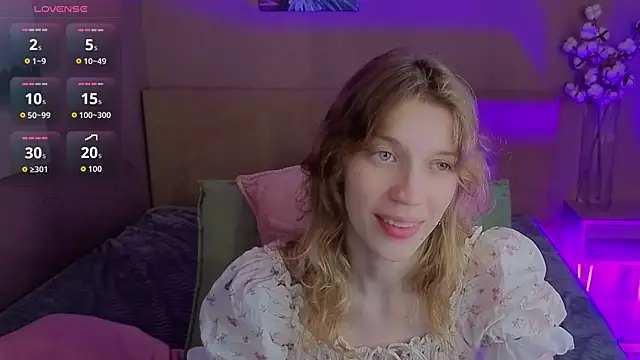 Emily Cartex online show from July 21, 2026, 8:16 am