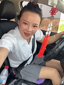 Snapshot of Meimei-bb chatting on June 27, 2026, 1:43 am Meimei-bb online show from June 27, 2026, 1:43 am