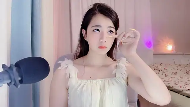 amy-6668 online show from July 19, 2026, 4:49 am
