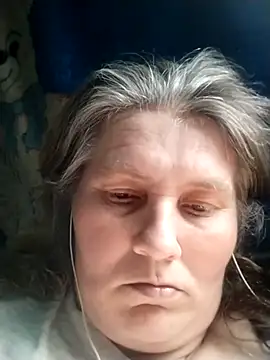 IrisMaris37 online show from May 5, 2026, 7:38 am