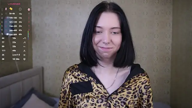 Miaisbeeach online show from April 29, 2026, 8:51 am