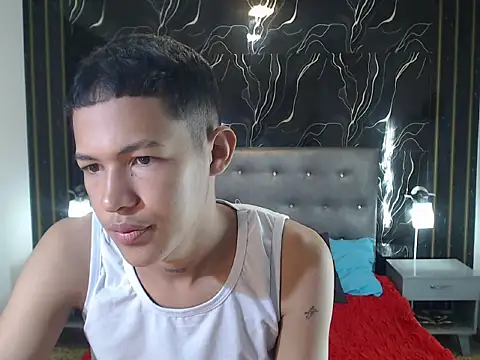 PhillipCox online show from May 23, 2026, 12:31 pm