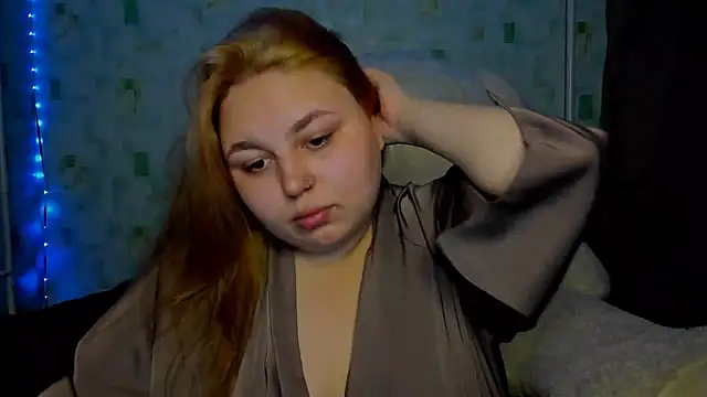 LillyHaigh online show from August 3, 2026, 5:27 pm