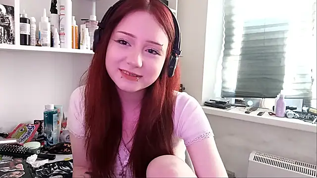 em0emily online show from June 30, 2026, 4:19 pm