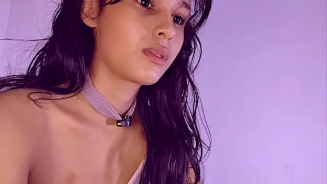 Snapshot of Baby_Elisee chatting on July 11, 2026, 12:35 am Baby Elisee online show from July 11, 2026, 12:35 am