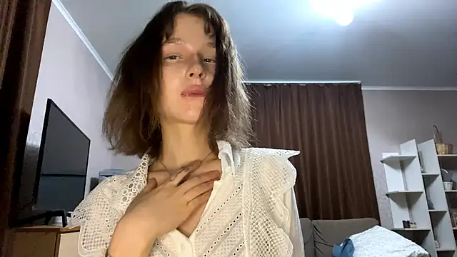 asunasue online show from April 29, 2026, 11:33 pm