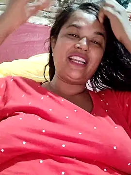 Snapshot of Gulapi_N chatting on May 18, 2026, 8:31 am Gulapi N online show from May 18, 2026, 8:31 am