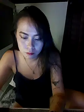 Snapshot of Bad_bish21 chatting on July 5, 2026, 1:07 pm Bad bish21 online show from July 5, 2026, 1:07 pm