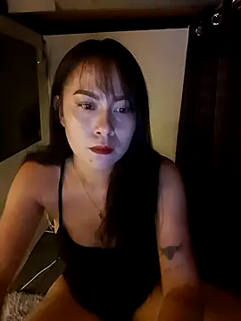 Snapshot of Bad_bish21 chatting on July 6, 2026, 1:30 pm Bad bish21 online show from July 6, 2026, 1:30 pm