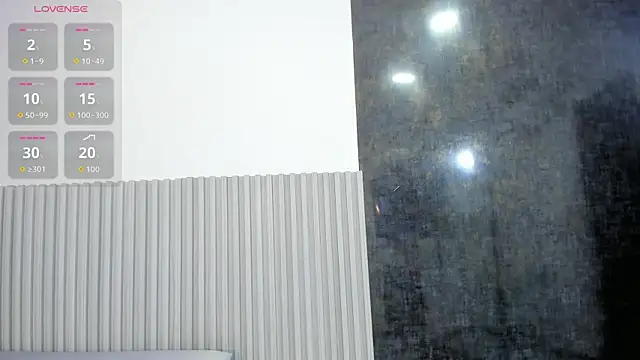 Snapshot of nahomy_park chatting on May 19, 2026, 11:49 am nahomy park online show from May 19, 2026, 11:49 am