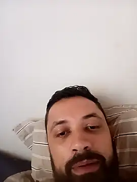 brunaejuan online show from April 26, 2026, 5:21 pm