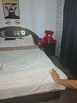 Snapshot of AvaKlein chatting on July 15, 2026, 7:24 am AvaKlein online show from July 15, 2026, 7:24 am