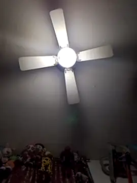 Snapshot of Josefue chatting on May 6, 2026, 6:52 am Josefue online show from May 6, 2026, 6:52 am