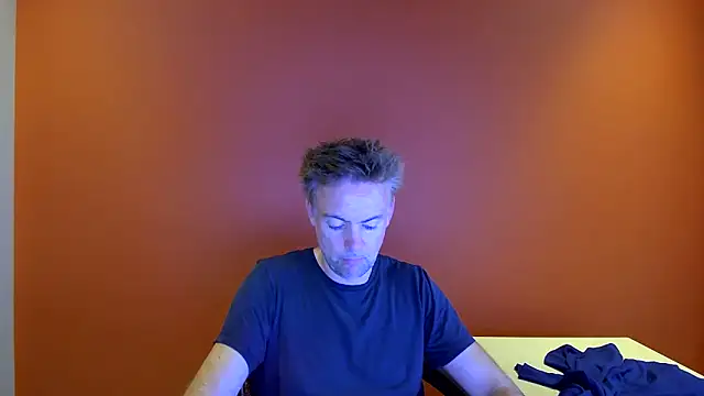 BronzeShowtime67 online show from May 1, 2026, 2:54 pm