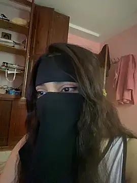 Snapshot of Loora8 chatting on May 20, 2026, 5:52 pm Loora8 online show from May 20, 2026, 5:52 pm