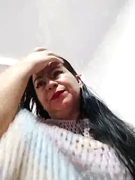 HelenNovoa online show from June 17, 2026, 8:54 pm