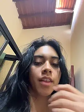 Snapshot of mia_moonna chatting on April 30, 2026, 11:38 am mia moonna online show from April 30, 2026, 11:38 am