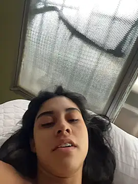 Snapshot of mia_moonna chatting on May 22, 2026, 12:00 pm mia moonna online show from May 22, 2026, 12:00 pm
