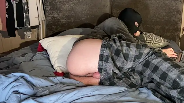 boyslovedicks online show from May 4, 2026, 2:57 pm