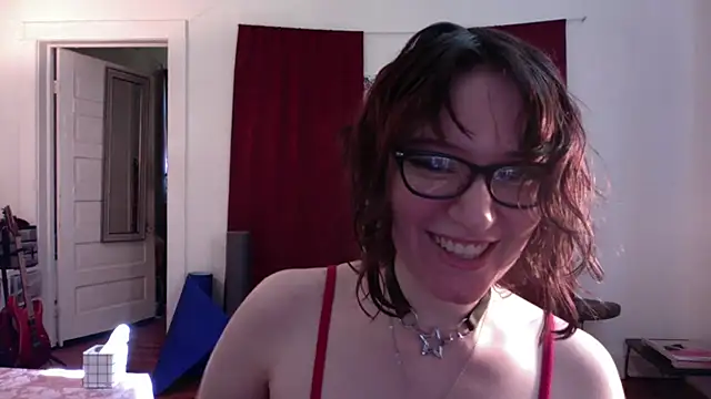 Snapshot of AnnywnBelle chatting on May 14, 2026, 10:05 pm AnnywnBelle online show from May 14, 2026, 10:05 pm