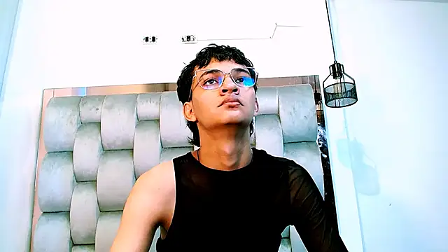 Snapshot of SahirCharm chatting on June 14, 2026, 1:57 pm SahirCharm online show from June 14, 2026, 1:57 pm