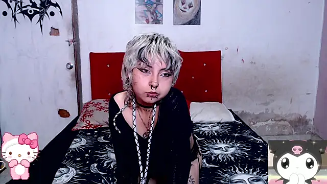 Cute Chrixxx online show from May 13, 2026, 12:35 pm