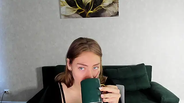 Leslie Whait online show from May 11, 2026, 1:28 pm