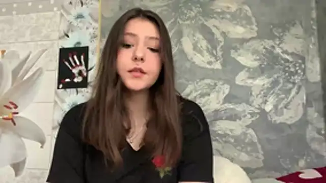 RonniJess online show from April 30, 2026, 7:25 am