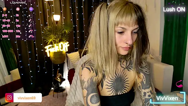 VivVixen online show from May 21, 2026, 5:53 pm