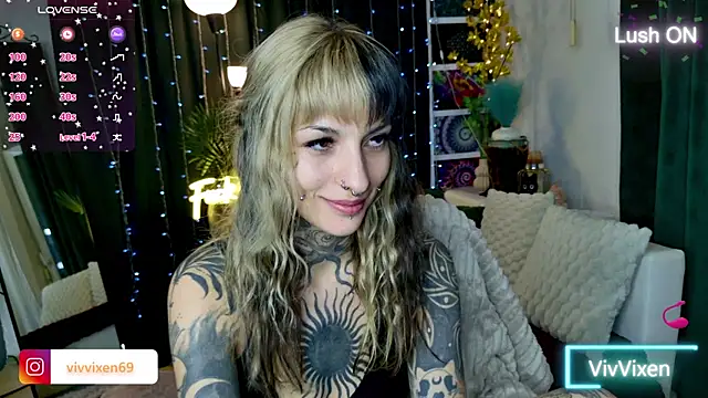 VivVixen online show from May 30, 2026, 8:17 pm