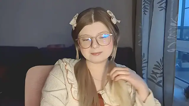 YukiBlush online show from May 8, 2026, 4:12 pm