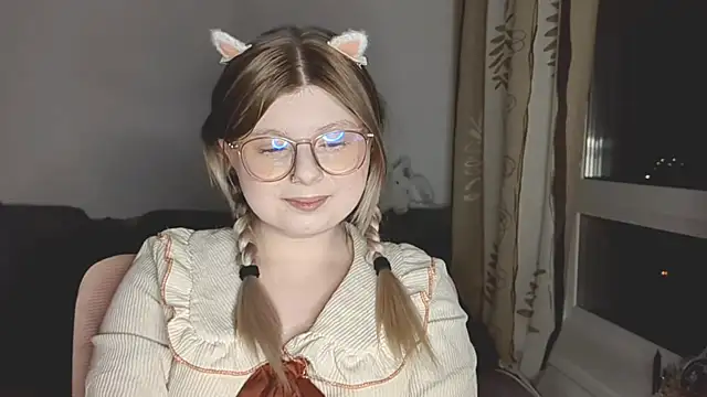 YukiBlush online show from May 20, 2026, 8:59 pm