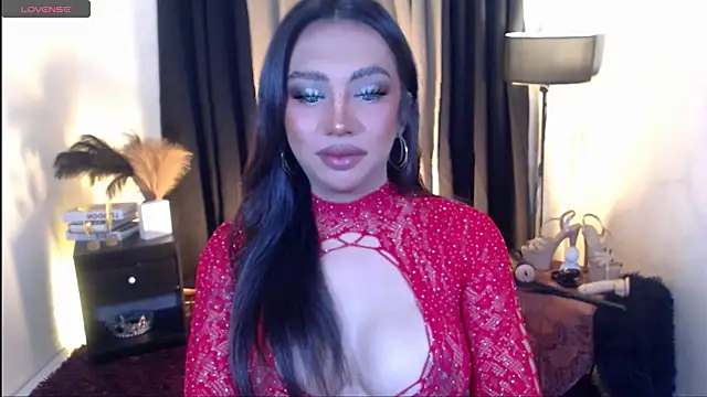 Snapshot of LoveMarie69xoxo chatting on May 31, 2026, 3:19 pm LoveMarie69xoxo online show from May 31, 2026, 3:19 pm